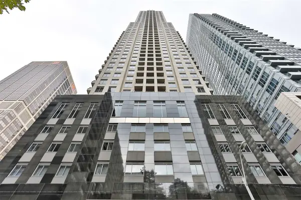 35 Balmuto ST #2804, Toronto C01, ON M4Y 0A3