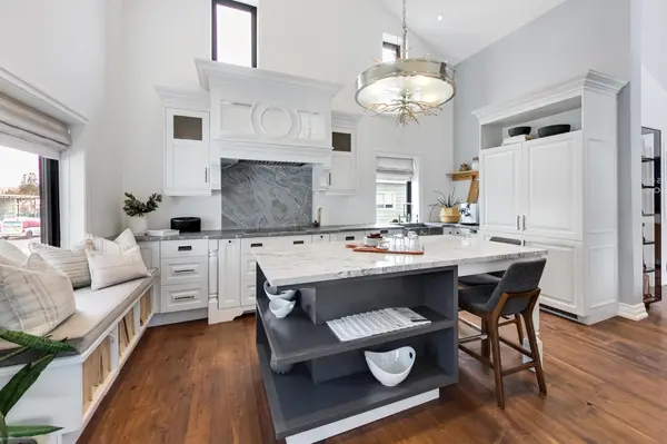 578 Kingston RD W, Ajax, ON L1T 3A2