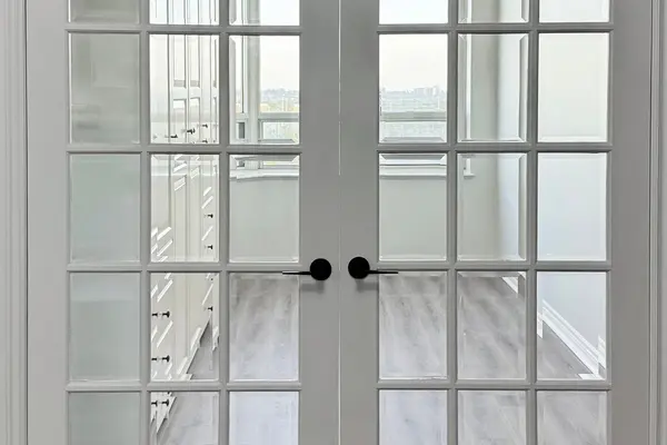 115 Omni DR #PH09, Toronto E09, ON M1P 5B4