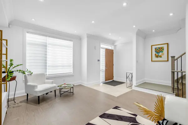 56 Active RD, Markham, ON L3T 0G2