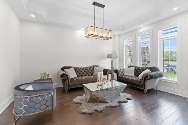 40 Autumn Olive WAY, Brampton, ON L6P 4Z3