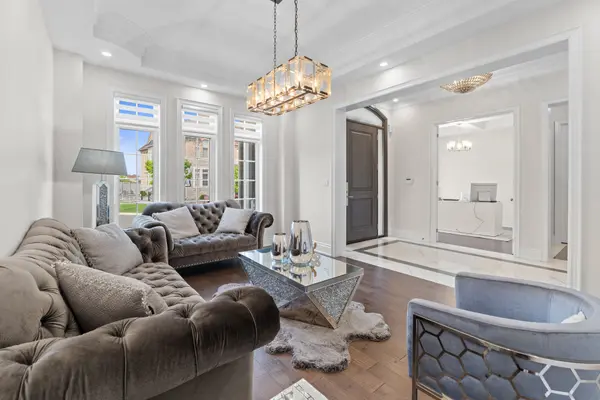 40 Autumn Olive WAY, Brampton, ON L6P 4Z3