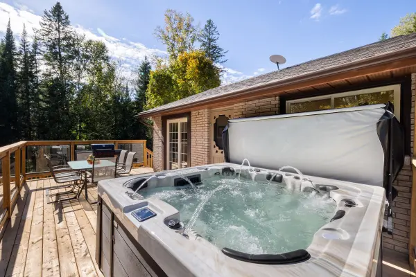 89 Stewart RD, Bancroft, ON K0L 2L0