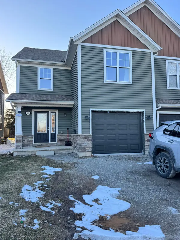 605 First AVE, Welland, ON L3C 6Z8