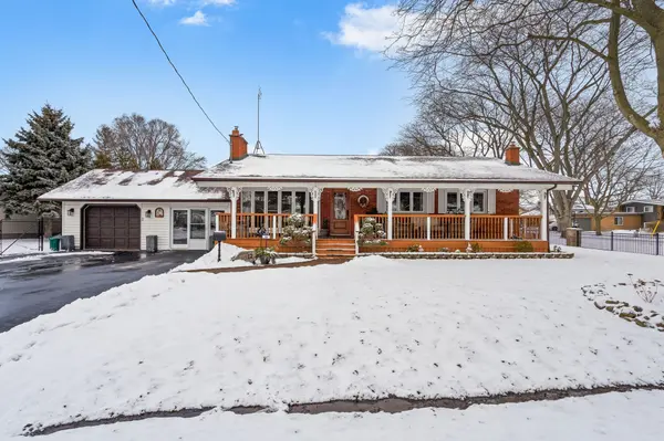 12 Aquadale DR, St. Catharines, ON L2N 3R6