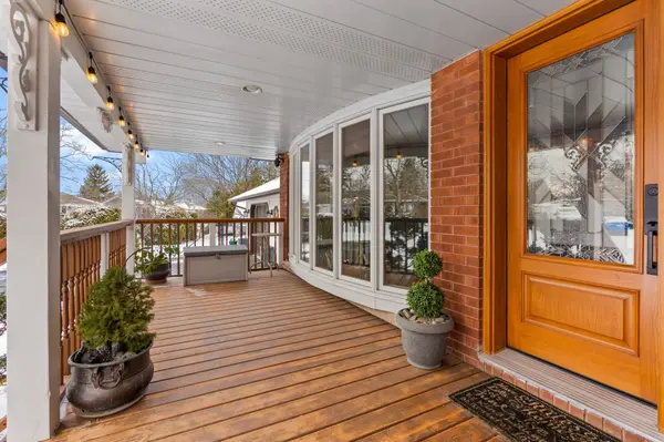 12 Aquadale DR, St. Catharines, ON L2N 3R6