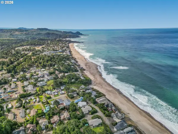 105 BREEZE ST, Depoe Bay, OR 97341