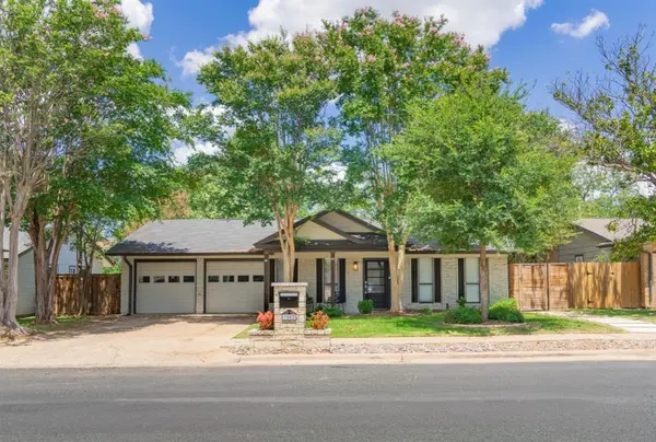 7002 Whispering Oaks Drive, Austin, TX 78745
