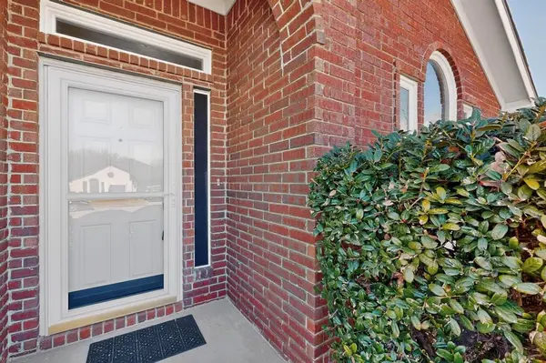 1025 Caleb Street, Burleson, TX 76028