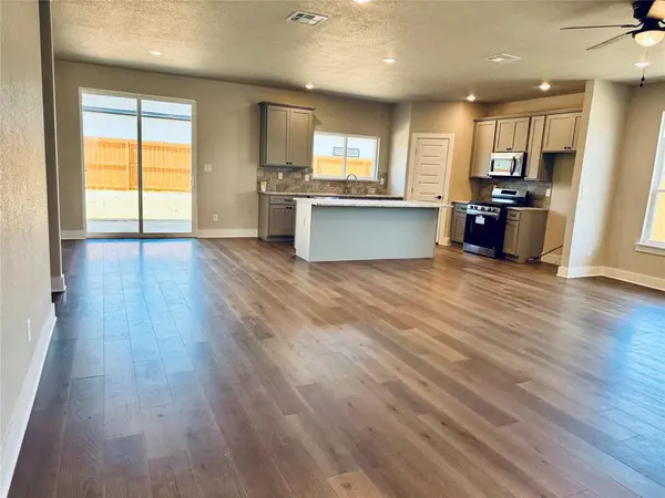 15614 Garden Lane, Lindale, TX 75771