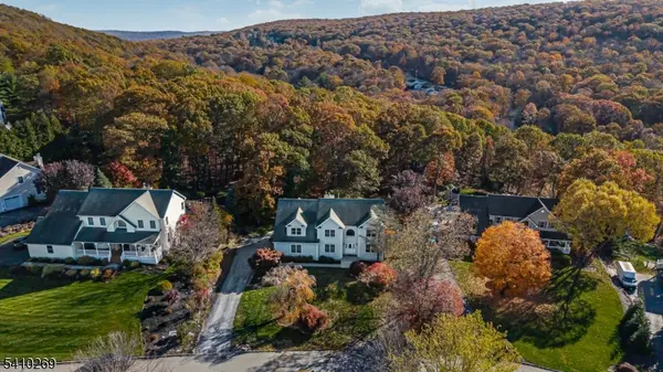 14 Stone Cliff Ter, Jefferson Twp., NJ 07438