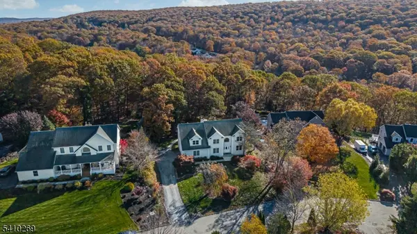 14 Stone Cliff Ter, Jefferson Twp., NJ 07438