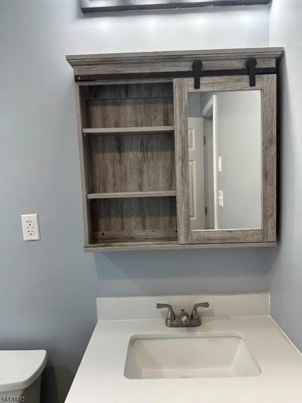 12A Gramercy Gdns #12A, Middlesex Boro, NJ 08846