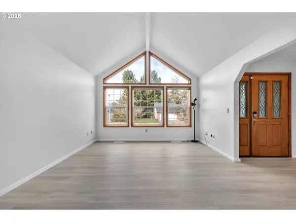 1420 NE HOFFMAN DR, Mc Minnville, OR 97128