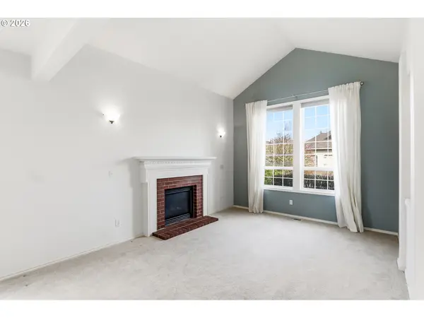 331 NE HILLWOOD DR, Hillsboro, OR 97124