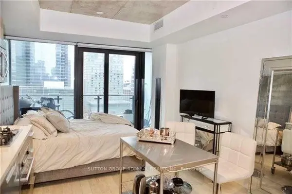 224 King ST #1405, Toronto C01, ON M5V 1H8