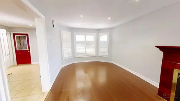 98 Royalpark WAY, Vaughan, ON L4H 1J6