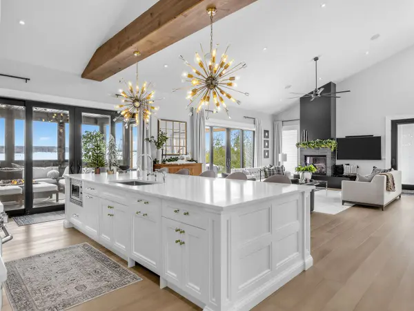 807 Ganton RD, Uxbridge, ON L9P 1R3