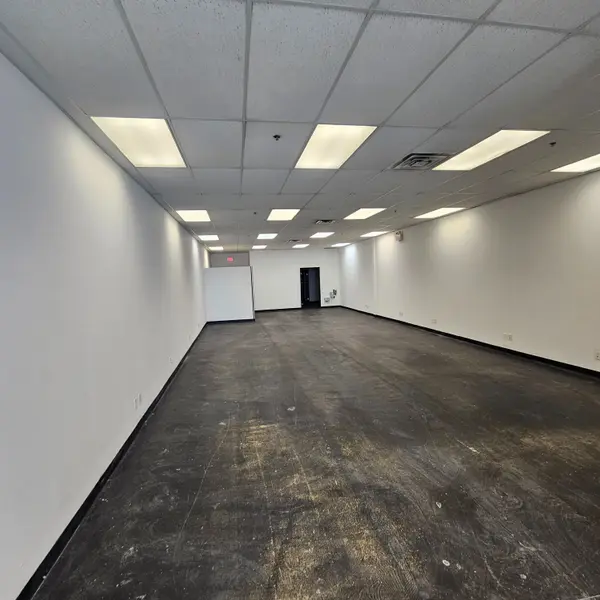 21 COMMERCE PARK DR #B2, Barrie, ON L4N 8X1