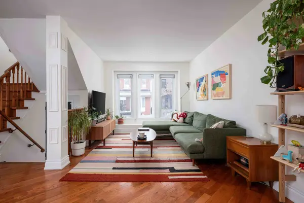 60 Tarragona BLVD, Toronto W02, ON M6N 5C4