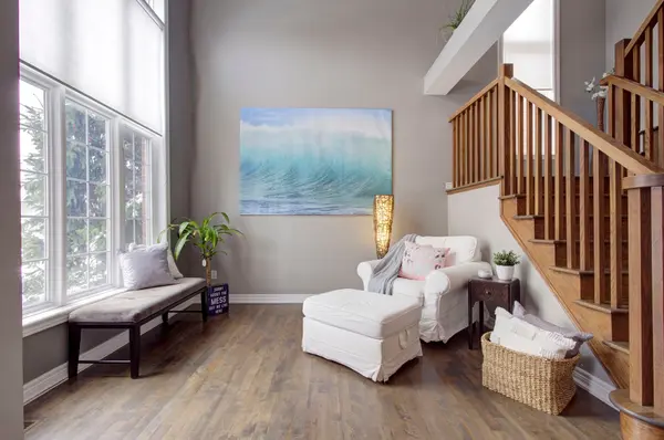 3229 Saltaire CRES, Oakville, ON L6M 0K8