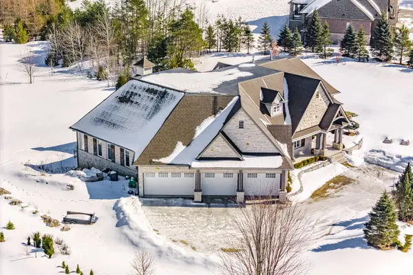 1 Edgewild DR, Caledon, ON L7E 4H7