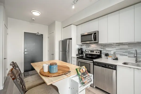 5240 Dundas ST #517, Burlington, ON L7R 3X4