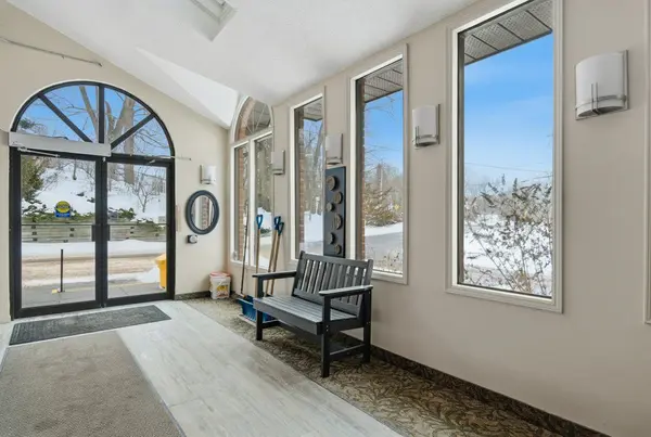 7 Centre ST S #104, Greater Napanee, ON K7R 3X3