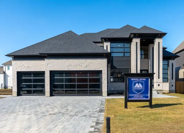 588 Creekview Chase, London North, ON N6G 3X9