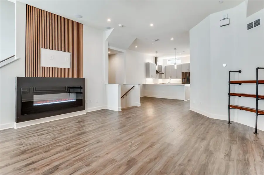 1813 Park Avenue #104, Dallas, TX 75215