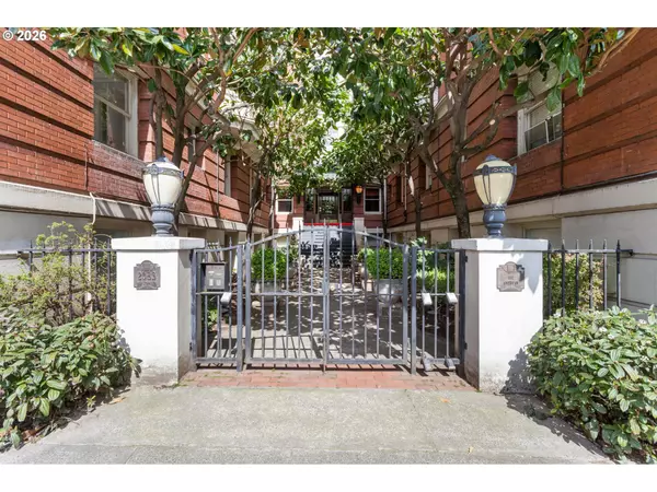 Portland, OR 97209,2083 NW JOHNSON ST #56