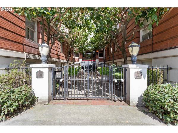 2083 NW JOHNSON ST #56, Portland, OR 97209