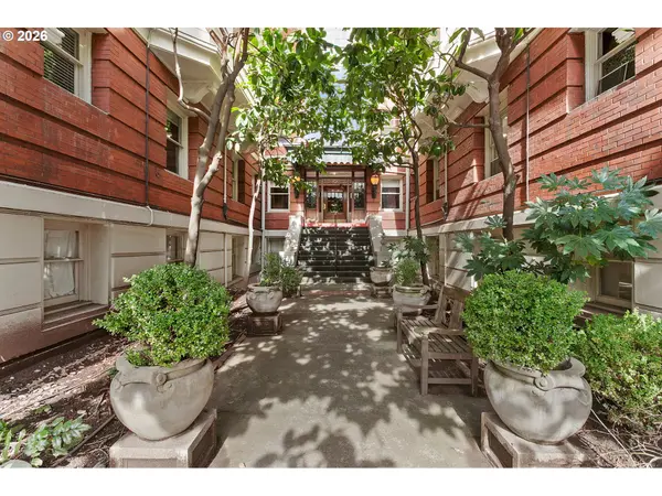 2083 NW JOHNSON ST #56, Portland, OR 97209