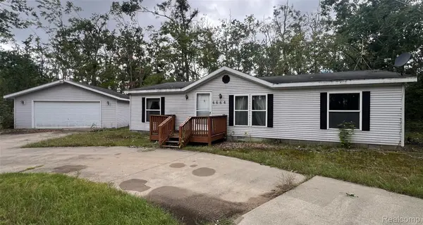 6664 Crystal RD, Charlton Township, MI 49751