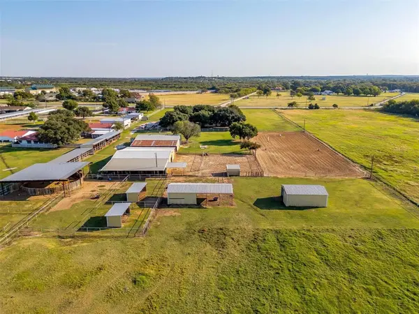 1824 Fm 731, Burleson, TX 76028