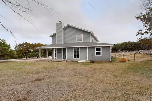 4600 Hunters Glen Court, Granbury, TX 76048