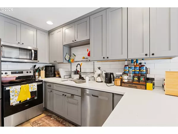 Portland, OR 97233,83 SE 176TH PL