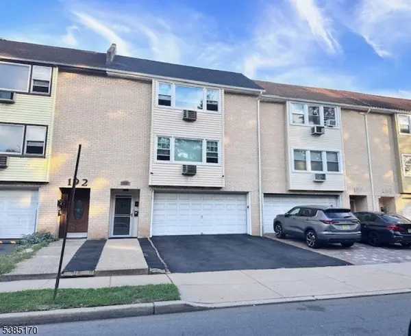 190 Park St, East Orange City, NJ 07017