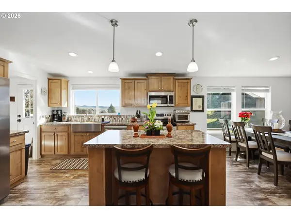 57539 CHURCH AVE, Tygh Valley, OR 97063