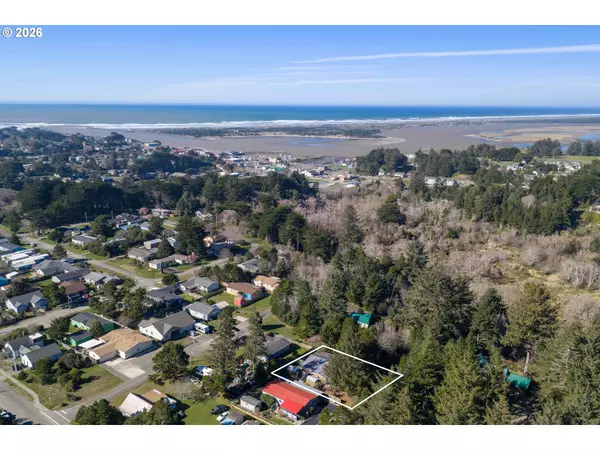 Bandon, OR 97411,1030 JUNE AVE