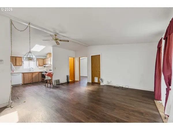 1030 JUNE AVE, Bandon, OR 97411