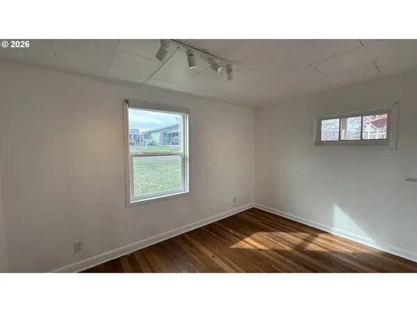 Fossil, OR 97830,406 ELLSWORTH ST