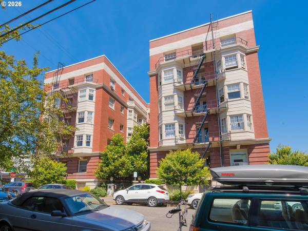 2083 NW JOHNSON ST #54, Portland, OR 97209