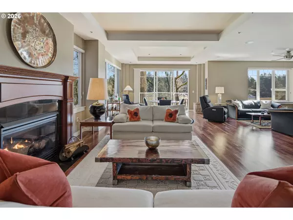 Lake Oswego, OR 97034,113 FURNACE ST