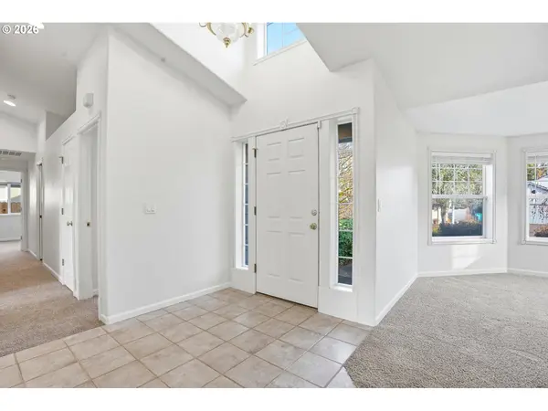 734 E 15TH CIR, La Center, WA 98629