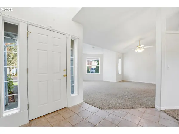 734 E 15TH CIR, La Center, WA 98629