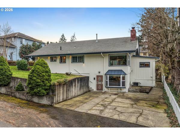 1215 NE 157TH AVE, Portland, OR 97230