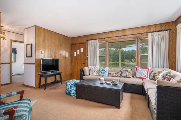 911 Dragon Shores DR, Kinderhook Twp, MI 49036