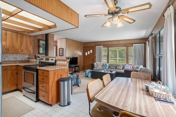 911 Dragon Shores DR, Kinderhook Twp, MI 49036