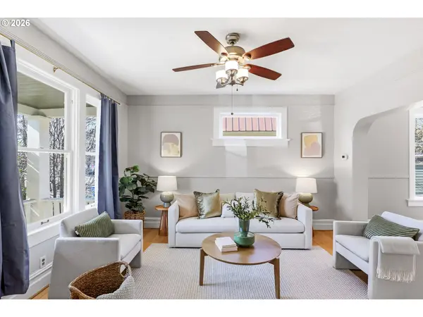 3923 SE MAIN ST, Portland, OR 97214